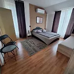 Velvet Motel Hegyeshalom