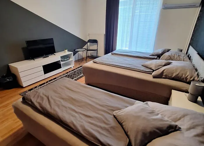 Velvet Motel Hegyeshalom